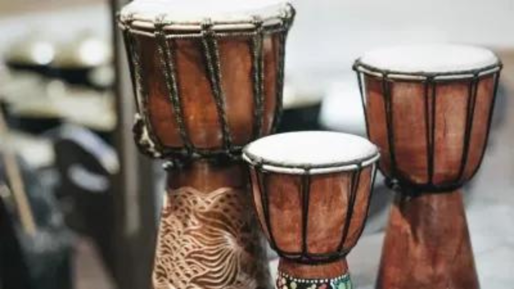 Alat Musik Tifa: Sejarah, Mitos, Fungsi, dan Fakta-Faktanya